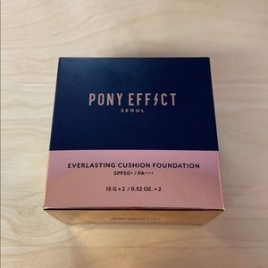 Pony effect cushion foundation